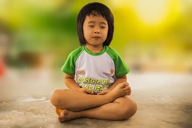 meditación para niños en clase